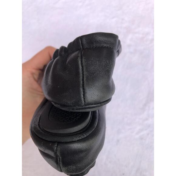 Tory Burch Minnie Travel Ballet Flats Black Leather Size 6 M Gold Style 50393 - Picture 2 of 16